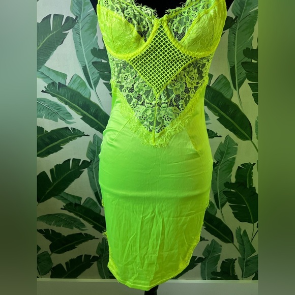 Tic Toc Womens Neon Yellow Lace Mini Bustier Lingerie Dress Medium - Picture 4 of 8